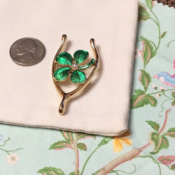 Vintage flower 🌺 Gerrys 4 Leaf Clover Pearl Broach - Picture 5 of 5